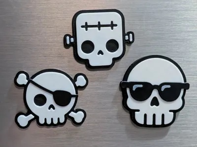 Cute Black & White Halloween Skulls  – Fast Print!