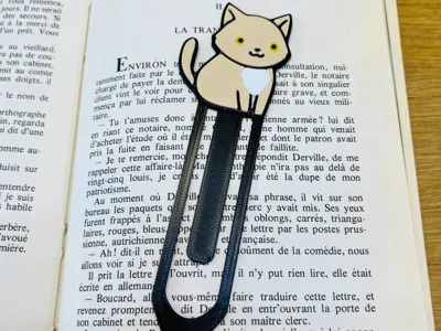 Cute Cream Cat Bookmark
