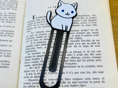 Cute White Cat Bookmark